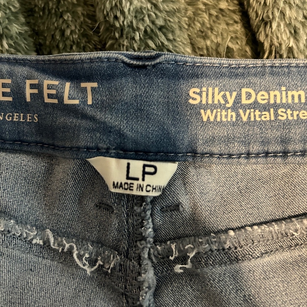 Laurie Felt Silky Denim - Picture 7 of 8